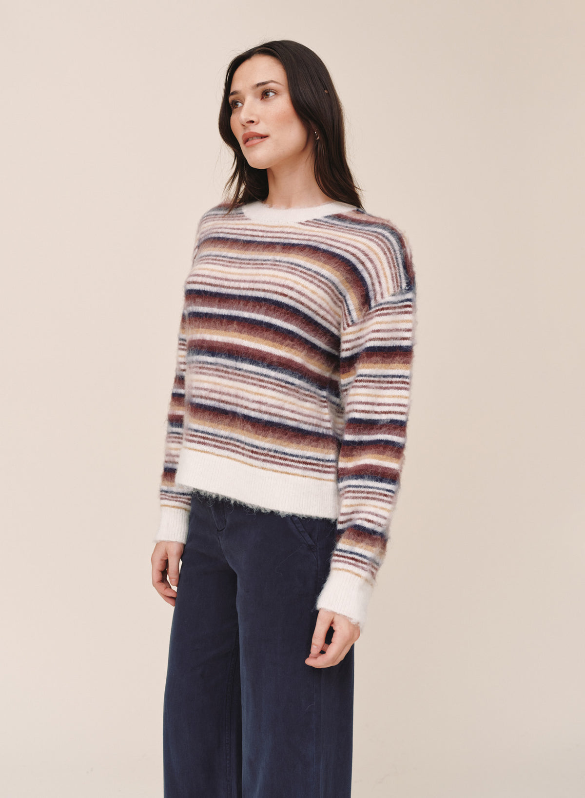 B20219-L98-304 - CREW NECK SWEATER