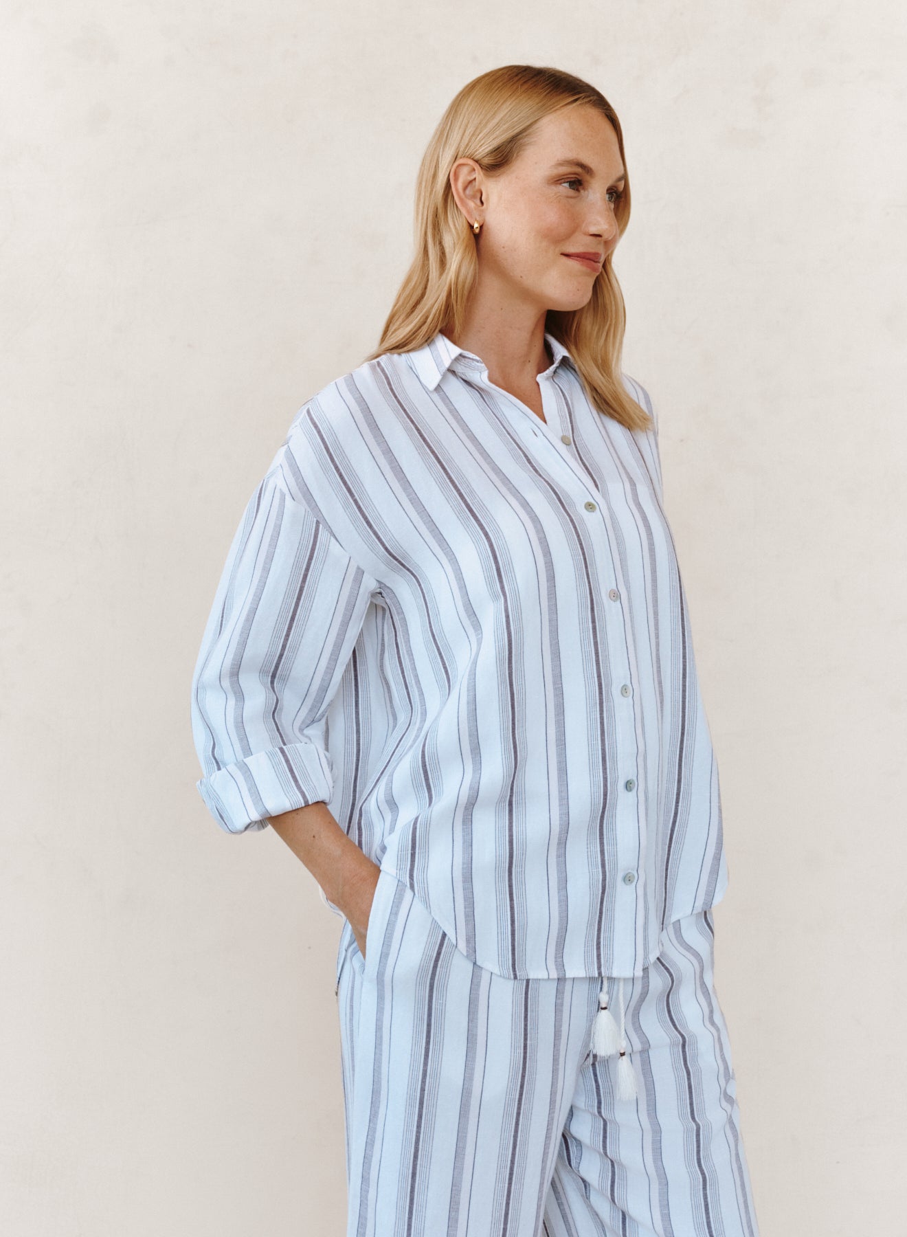 B4112-K42-396 - OVERSIZED CLEAN SHIRT