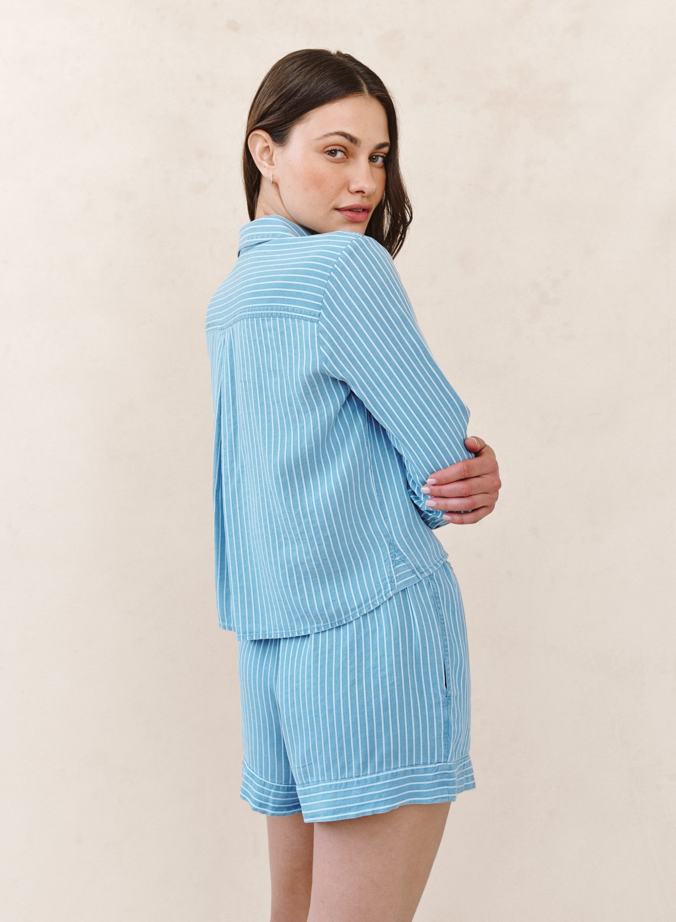 B2078-K47-612 - MIXED STRIPE BUTTON DOWN SHIRT