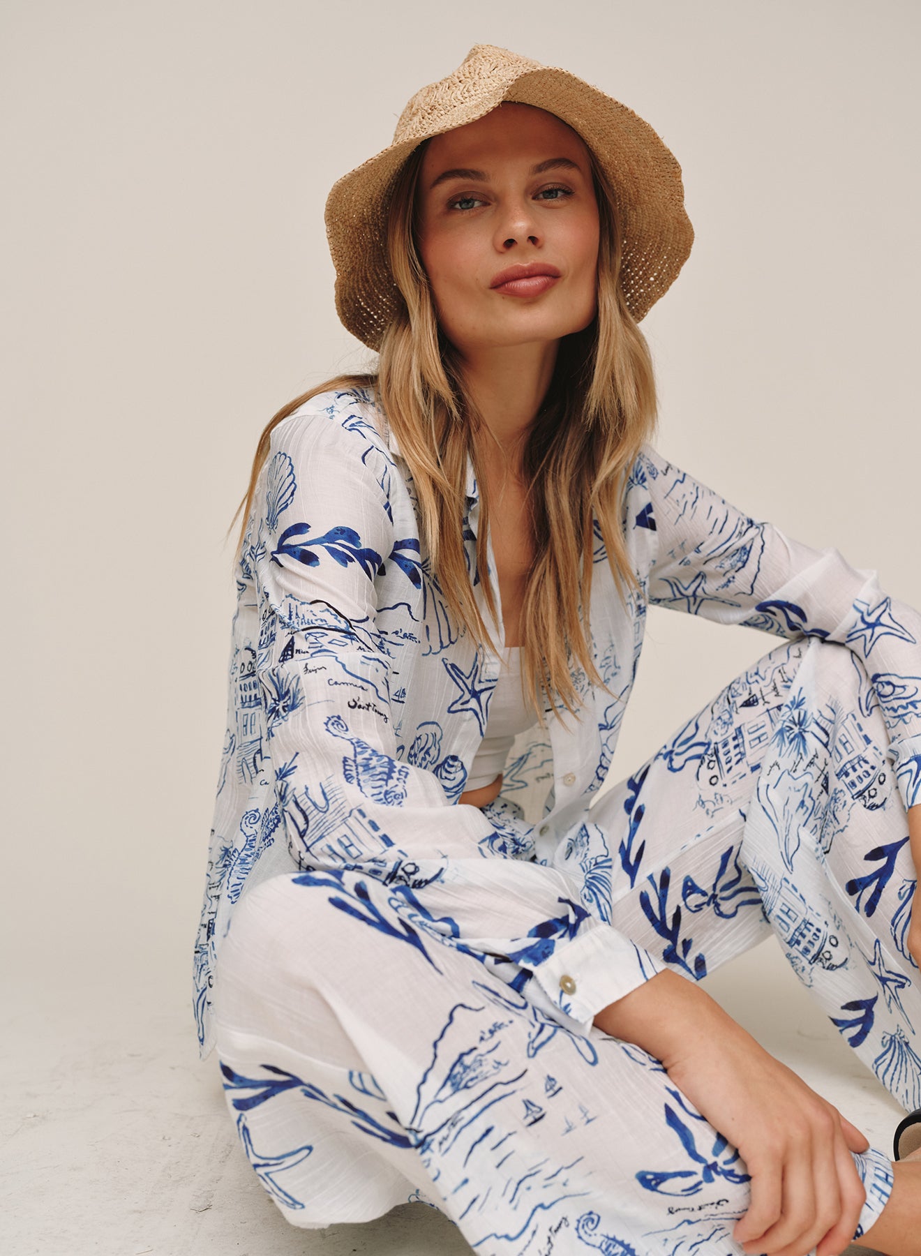 B2027-K99-304 - CLASSIC BUTTON DOWN