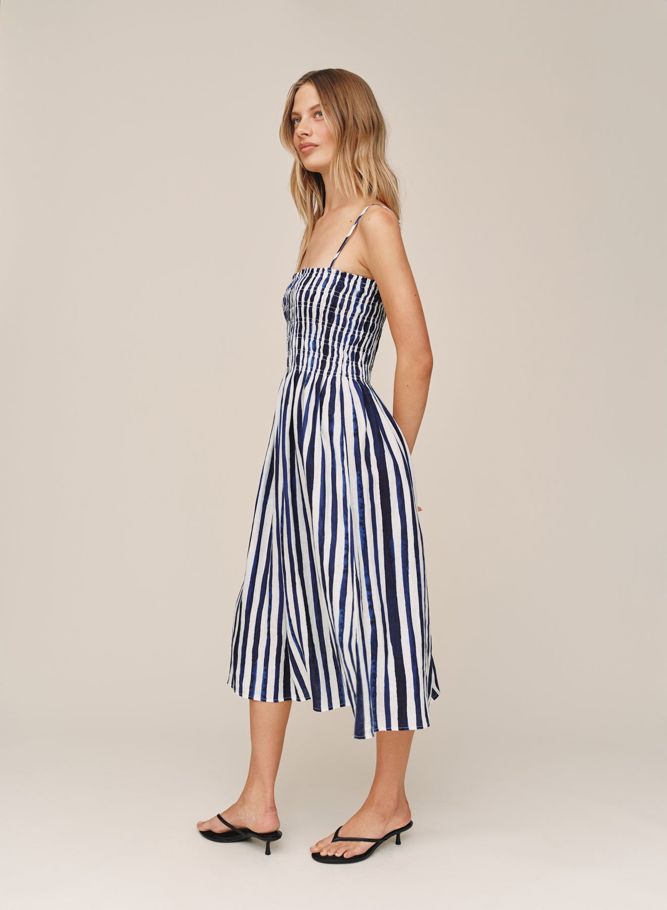 B6766-K97-304 - SMOCKED MIDI DRESS