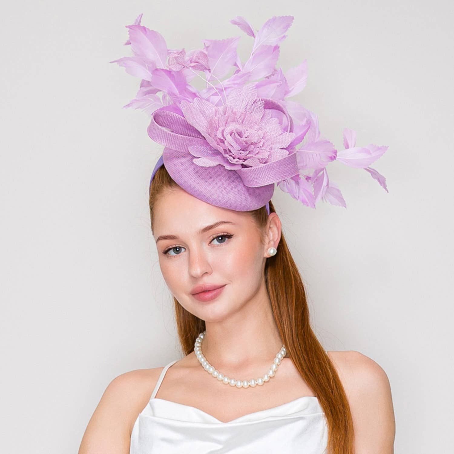 Flower Feather Disc Fascinator with Loop and Pearl Accent