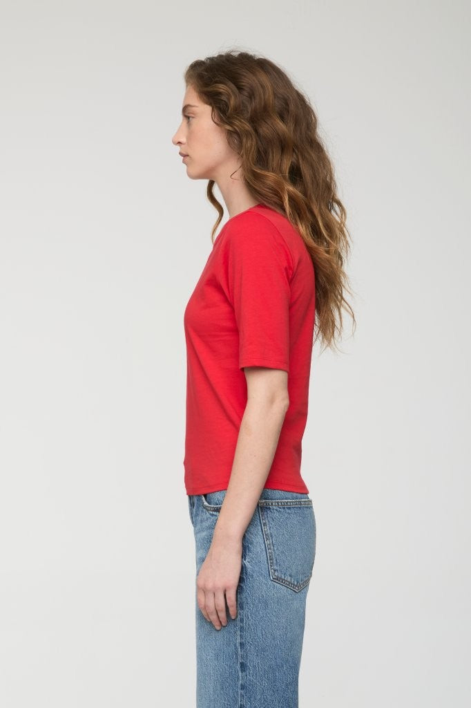 MELIKA QUARTER SLEEVE CREW NECK TEE