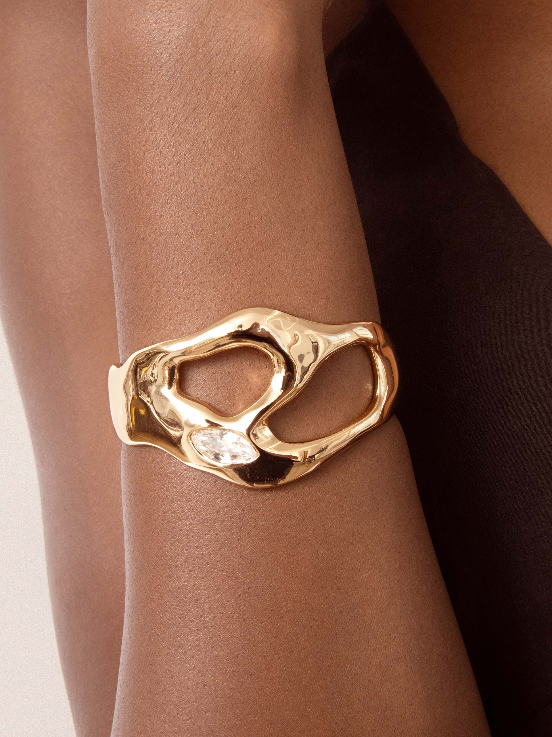 Ettika Statement Luxe Cuff