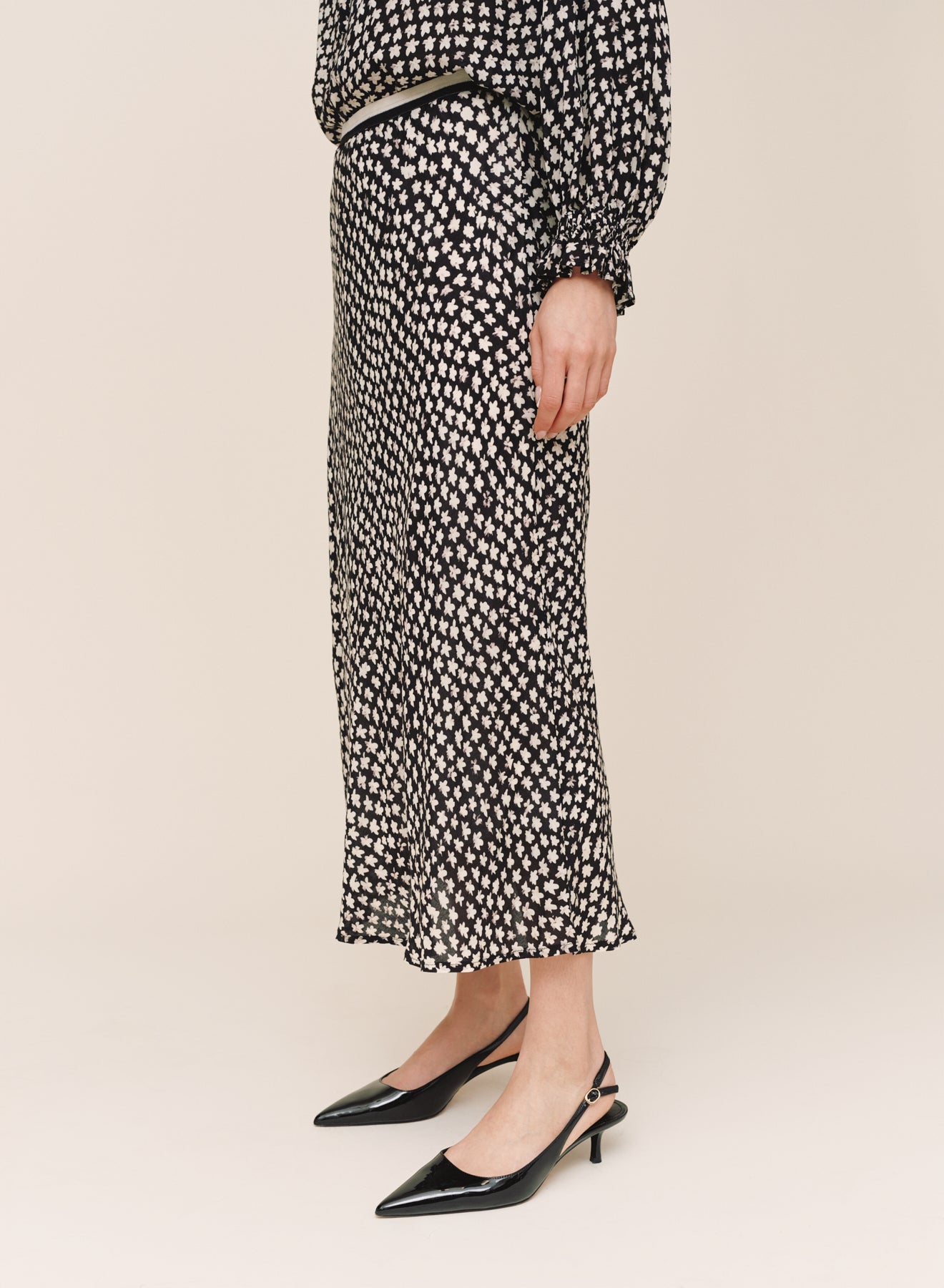B3708-L47-304 - BIAS SKIRT WITH STRIPE ELASTIC WAISTBAND