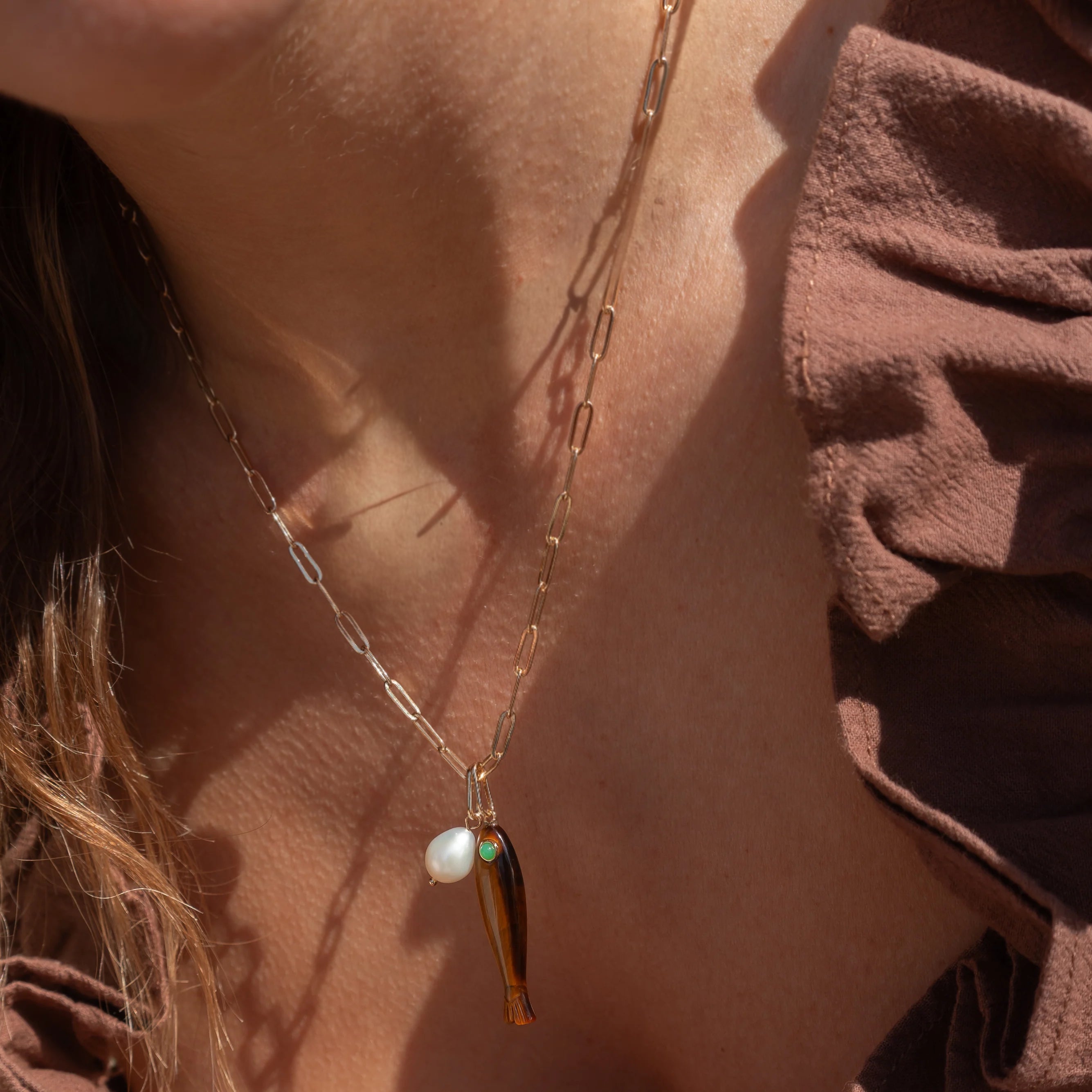 THATCH Fortuna Tiger's Eye Fish Necklace