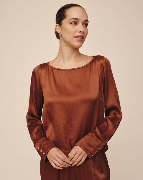 Bella Dahl Long Sleeve Split Back Pullover