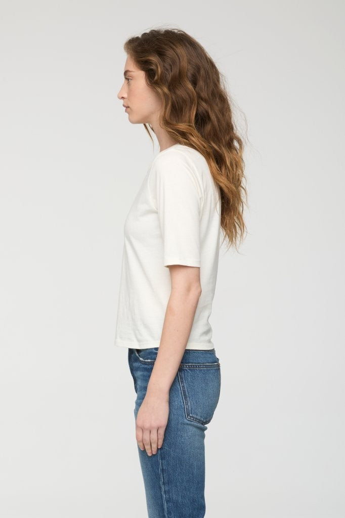 MELIKA QUARTER SLEEVE CREW NECK TEE