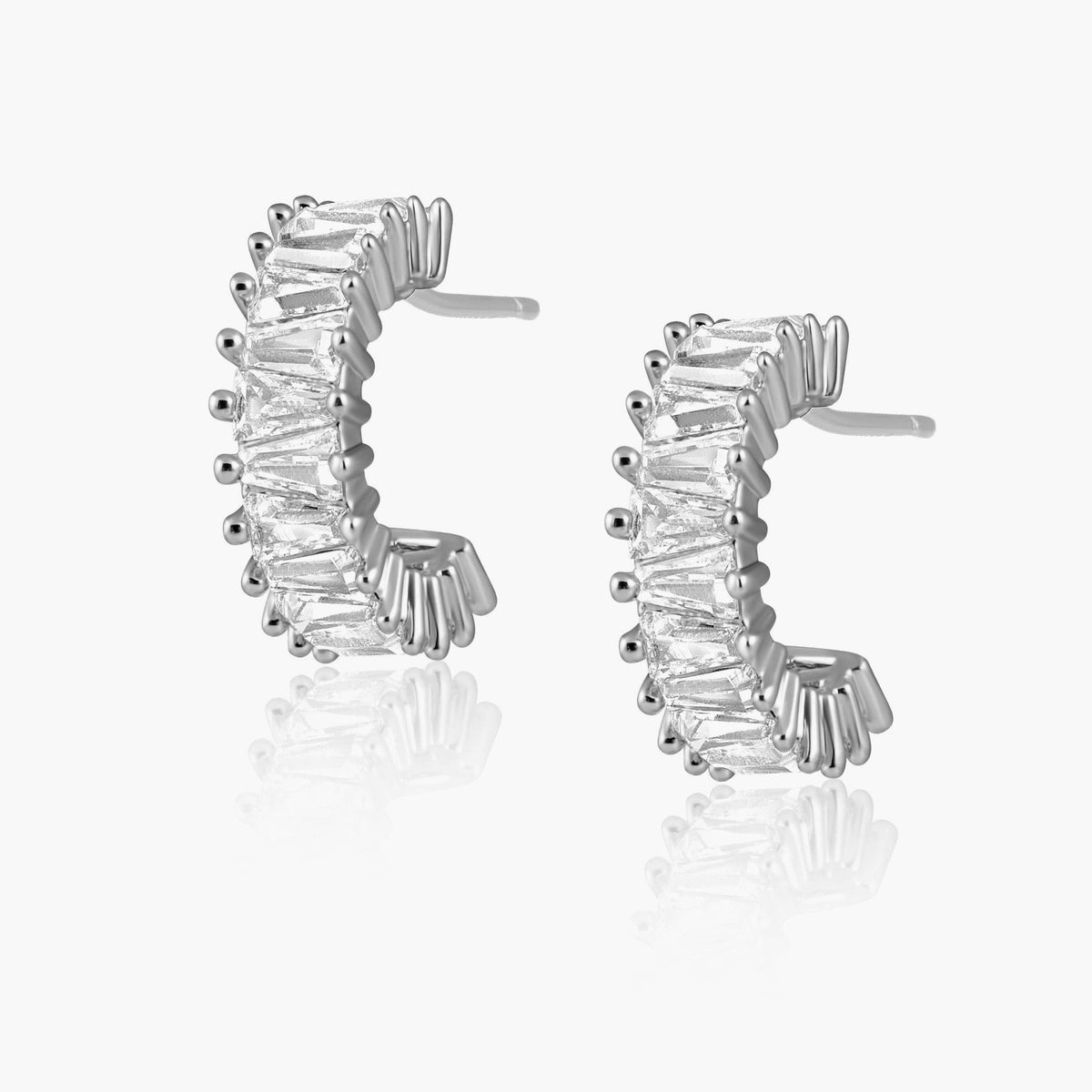SAHIRA Dakota Mini Hoop Earring