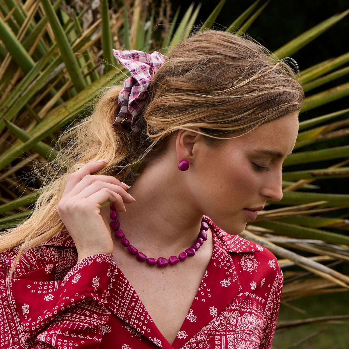 Lele Sadoughi Wildberry Baroque Collar Necklace
