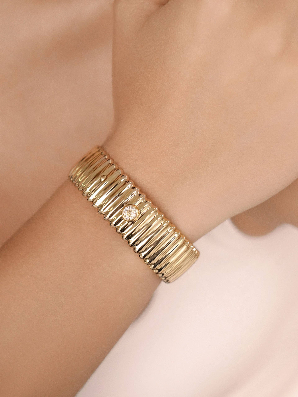 Ettika Ribbed Crystal Cuff