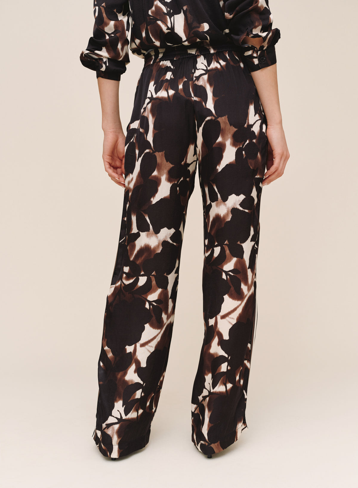 B3717-L48-304 - DRESSED UP TRACK PANT WITH STRIPE