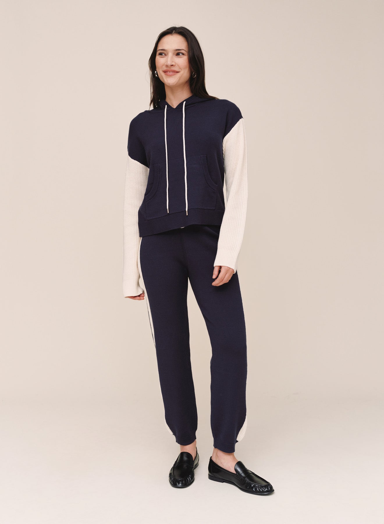 B2230-K81-304 - CONTRAST HOODIE