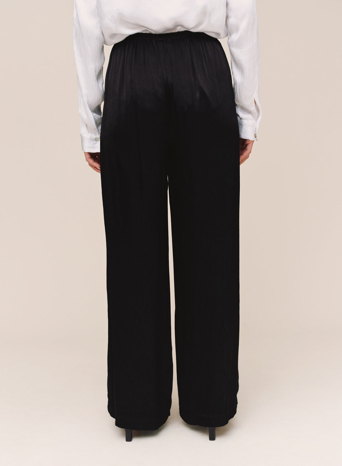 B3769-L72-302 - TRIPLE PLEATED WIDE LEG