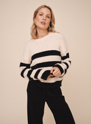 B2001-L40-300 - DROP SHOULDER SWEATER