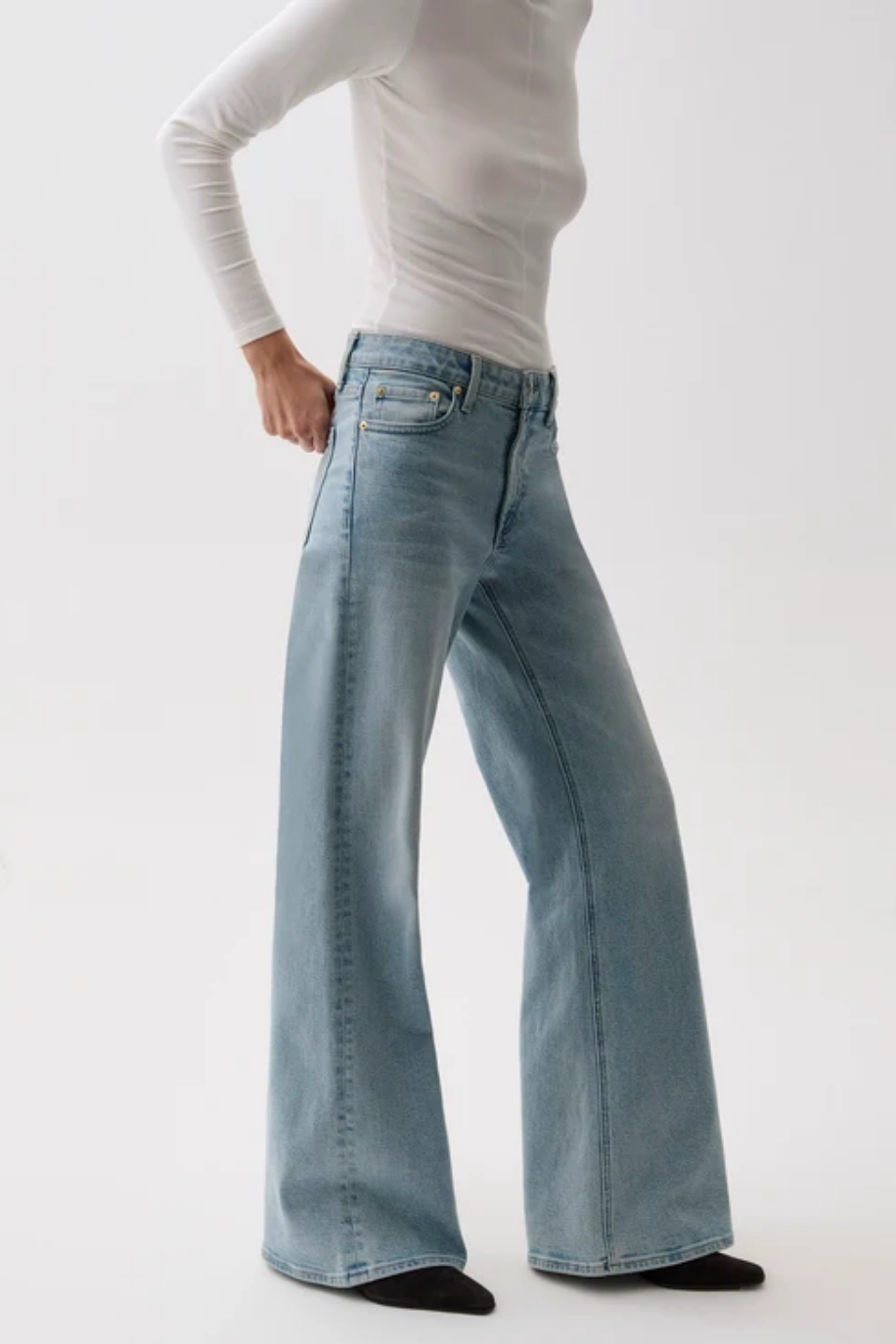 Pistola Vivian Mid Rise Wide Leg Jean
